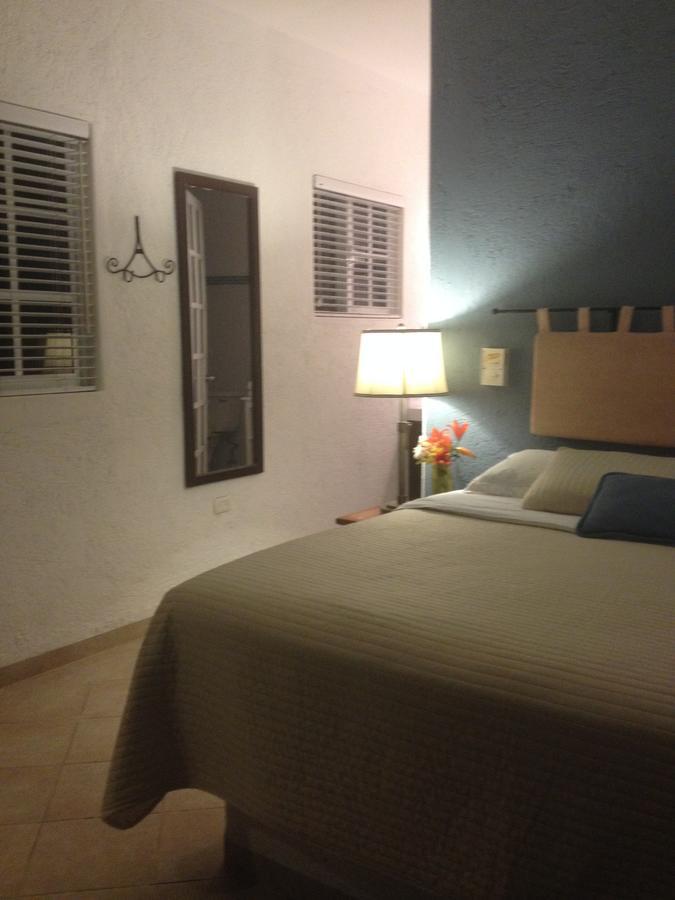 Villa Escondida Guest House Cozumel Downtown Ngoại thất bức ảnh